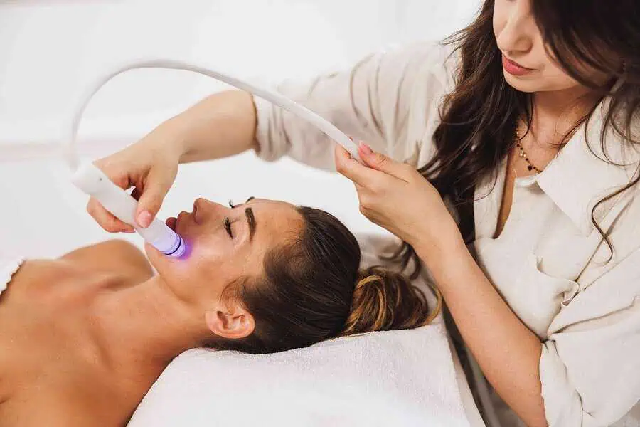 Led Light Therapy in Holly Spring, NC by Skynn MD PLLC